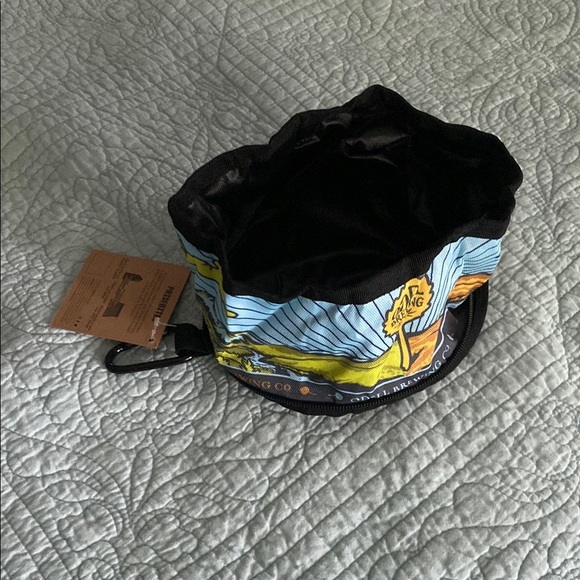 Odell Folded Travel Dog Bowl - Black and Yellow - Picture 2 of 3